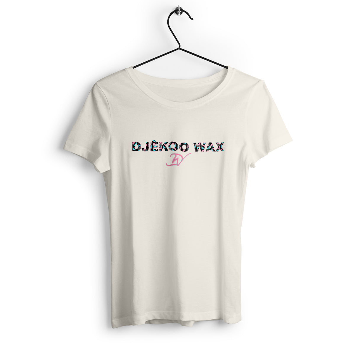 T-shirt beige 100% coton biologique avec un motif wax rose et bleu