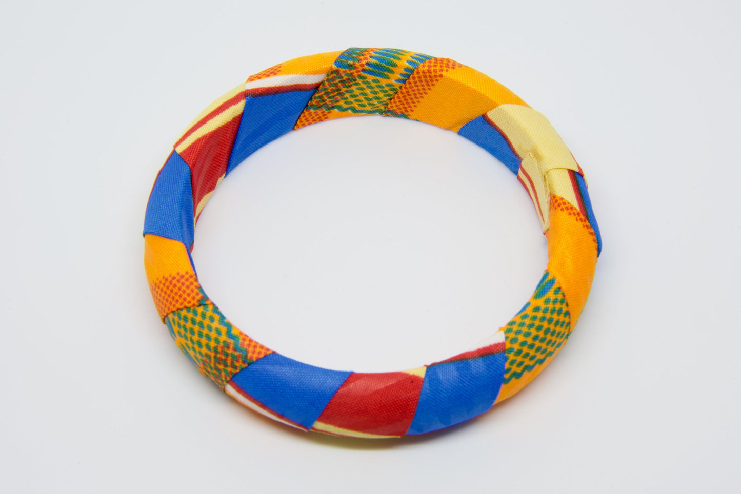 Bracelet en bois et tissu wax multicolore - Fabrication artisanale -djekoowax.com