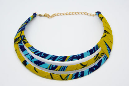 Collier ras de cou support métal et tissu wax - Fabrication artisanale - Couleurs bleu, jaune orange miel, noir