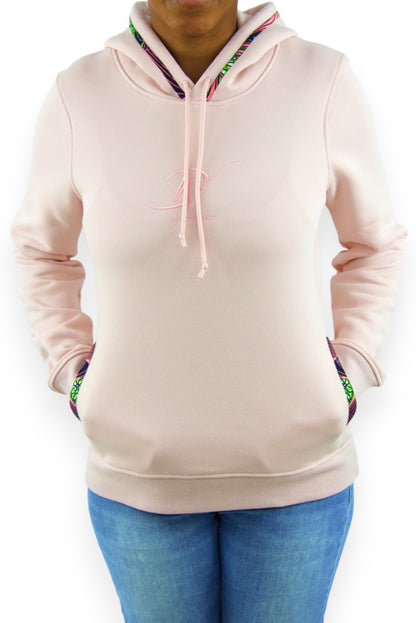 Sweat à capuche bio taille M pour femme de couleur Rose avec tissu Wax brodé sur les bords des poches latérales et de la capuche