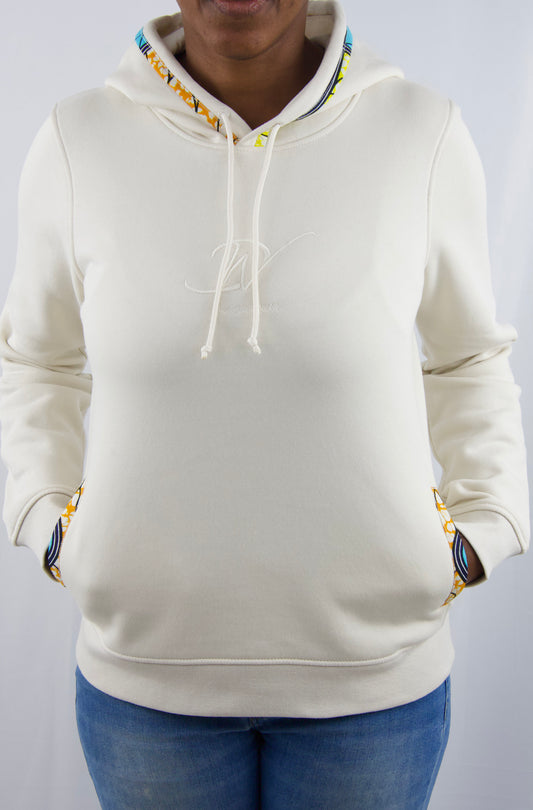  Sweat à capuche bio taille M pour femme de couleur beige avec tissu Wax brodé sur les bords des poches latérales et de la capuche