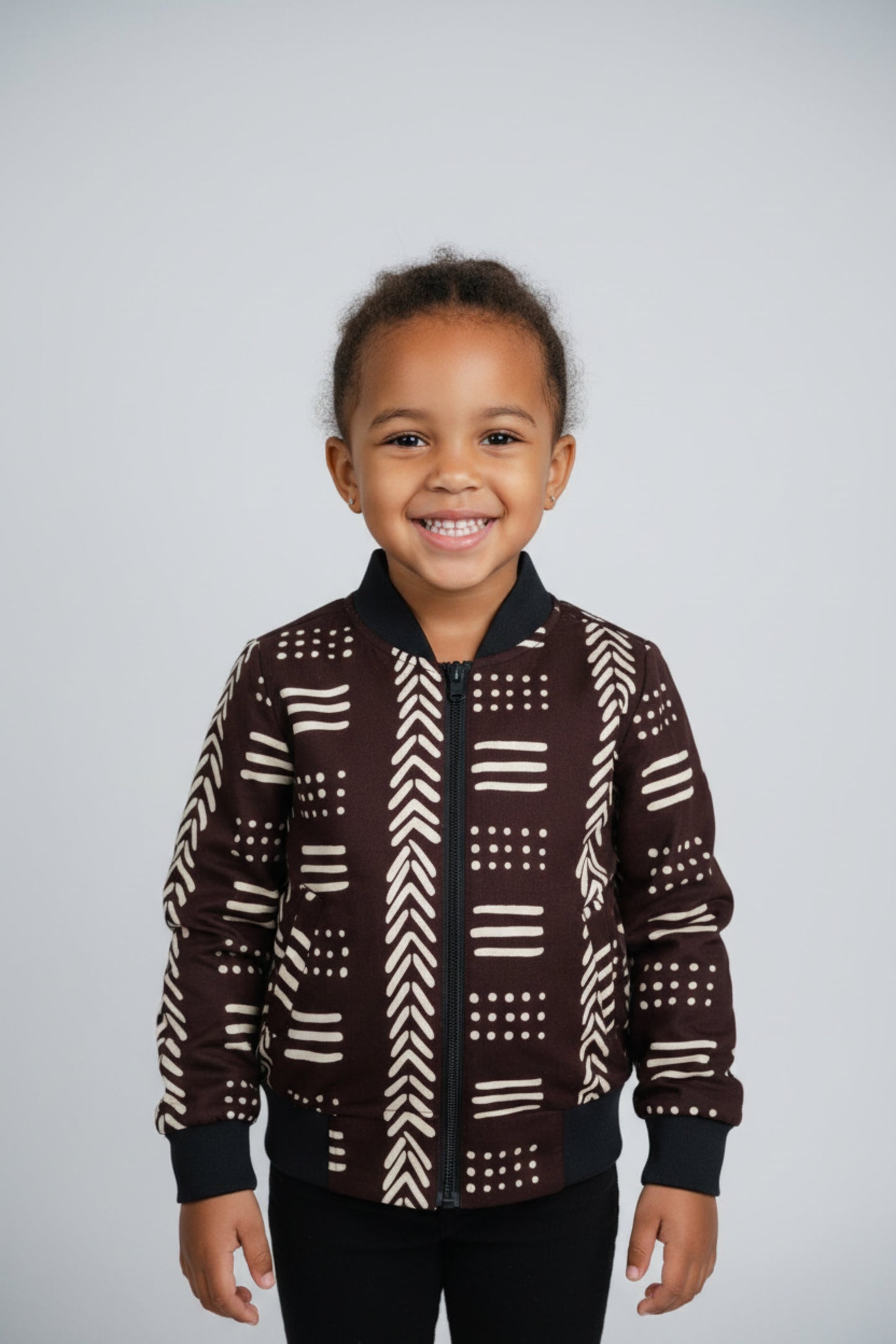 Bomber wax enfant marron et beige motif Bogolan fait main porté – Djêkoo Wax