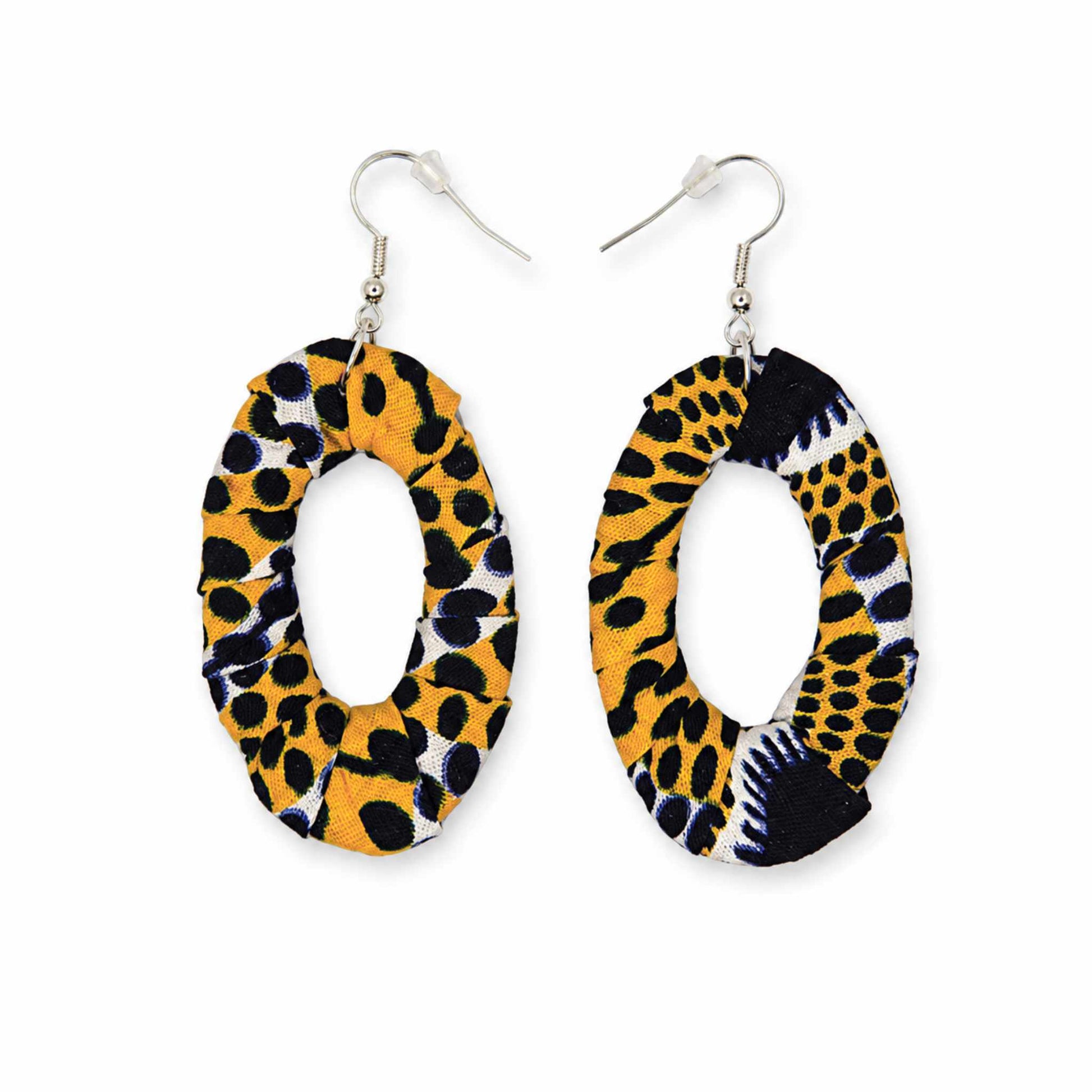 Paire boucles d'oreilles wax ovale ajourée jaune et blanc motif léopard noir crochet argenté - Djêkoo Wax