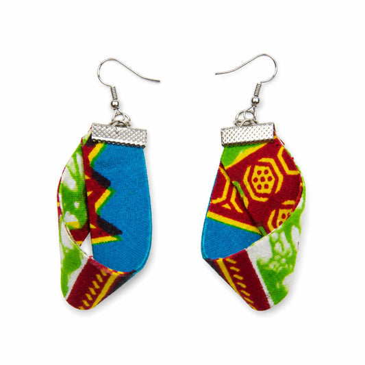 Paire boucles wax torsadée multicolore bleu turquoise, bordeaux et vert anis motifs géométriques crochet argenté - Djêkoo Wax