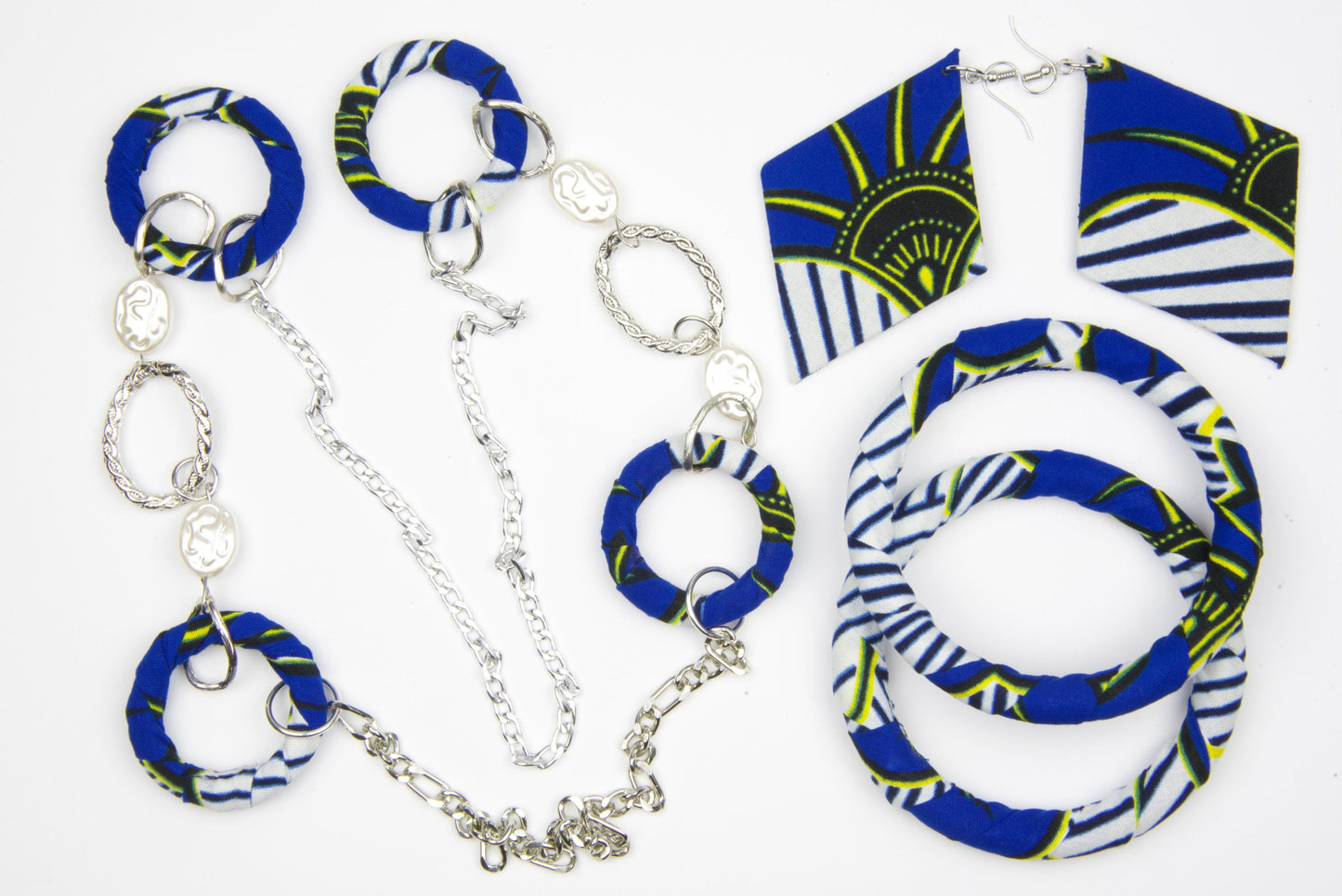 Parure bijoux wax sautoir bleu blanc jaune noir - collier long bracelet boucles d'oreilles - tissu recyclé artisanal