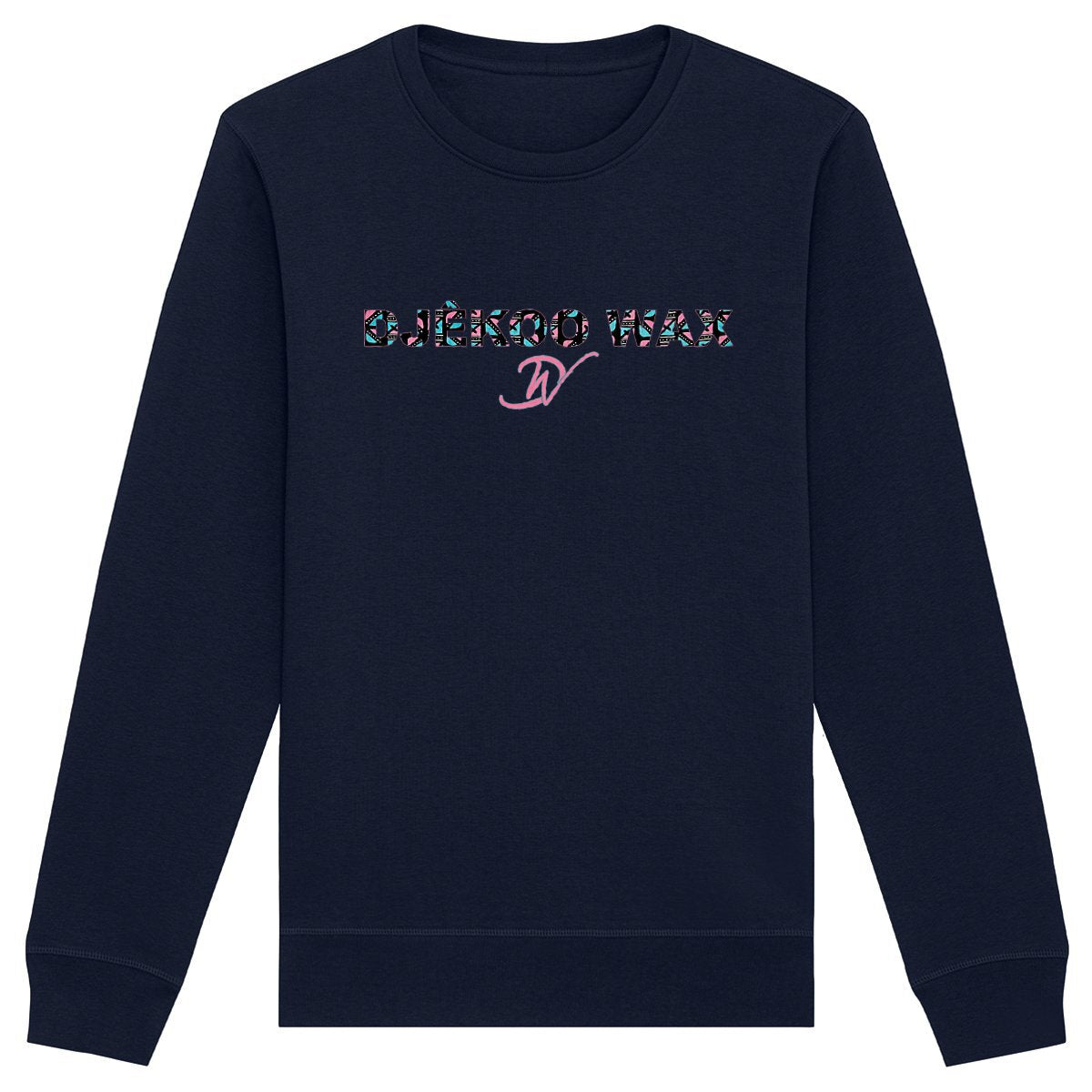 Vue produit sweat-shirt col rond unisexe bio bleu navy à plat avec lettrage DJÊKOO WAX rempli de motifs Bogolan noir, turquoise et rose et monogramme DW cursif rose - Fashion africaine durable