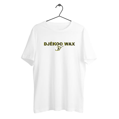 T-shirt unisexe blanc sur cintre en coton biologique avec logo Djêkoo Wax imprimé tissu wax jaune et noir - Vêtement éco-responsable
