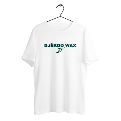 T-shirt unisexe blanc sur cintre en coton biologique avec logo Djêkoo Wax imprimé vert émeraude - Vêtement africain durable